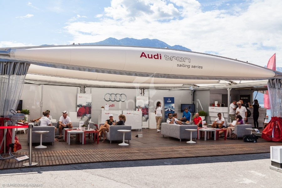 Hospitality Audi - su containers